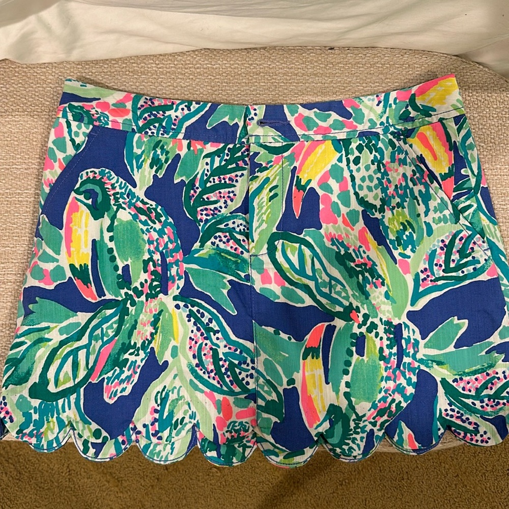 Lilly Pulitzer skort size 2 EUC